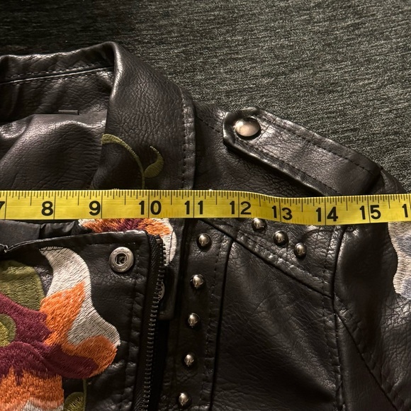 GUC Size M Bollrllr Black Embroidered Studded Leather Street Riding PU Jacket - Picture 6 of 16